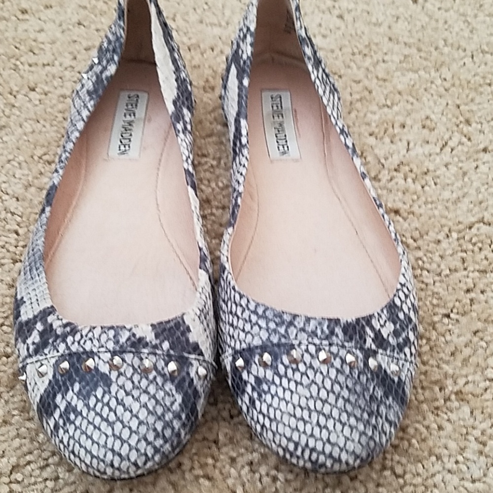 Steve Madden Flats